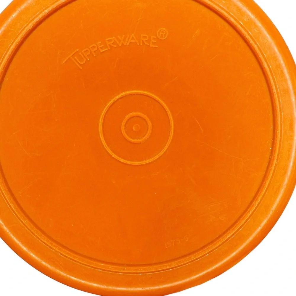Vintage Tupperware 1.5 Quart Pitcher‎